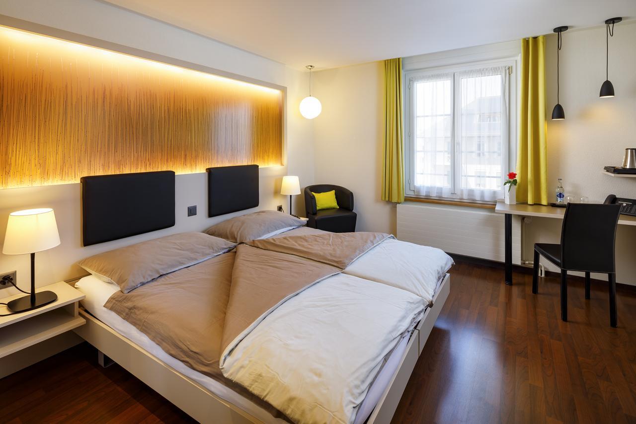 Economy Room