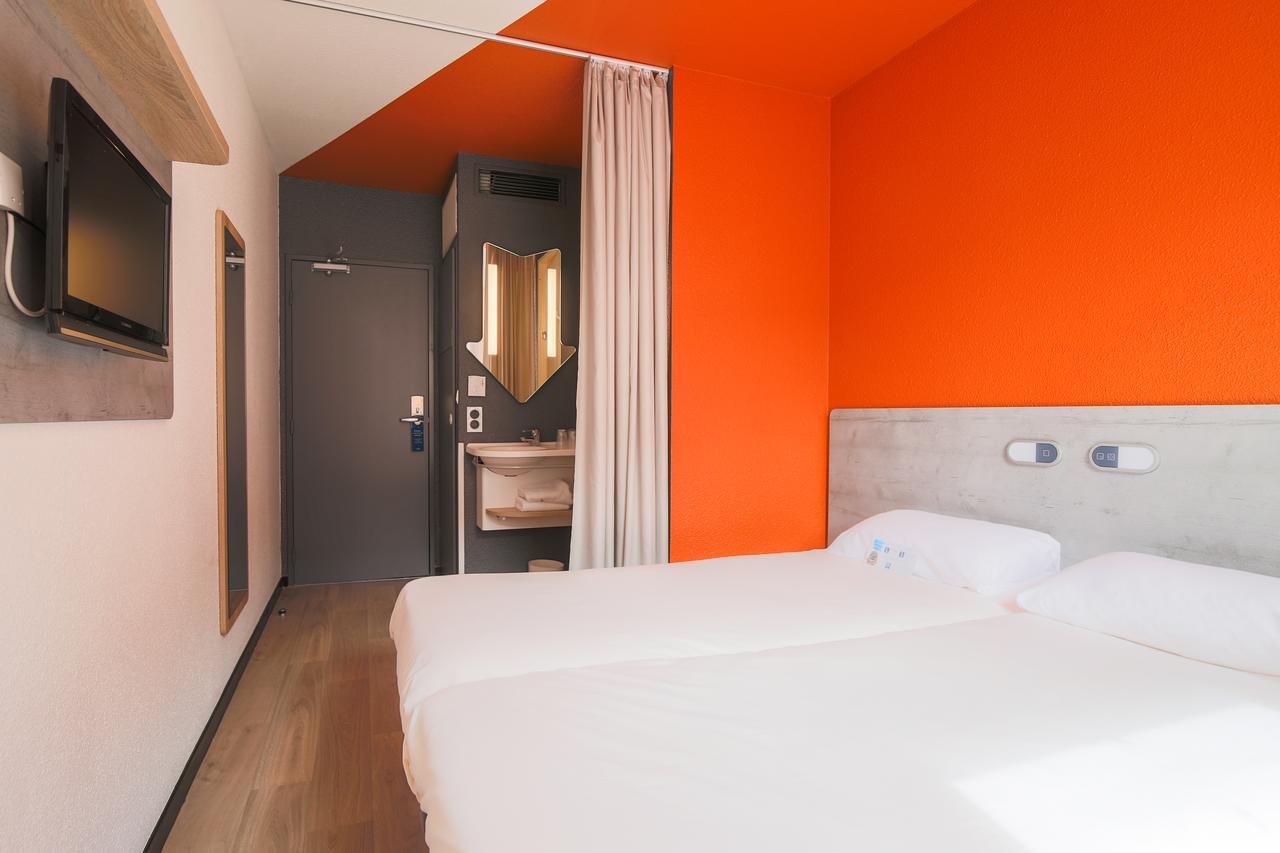 Twin Room,645927084:JPEG