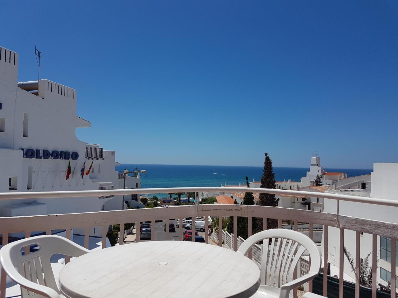 Three-Bedroom Apartment with Sea View,718444786:JPEG
