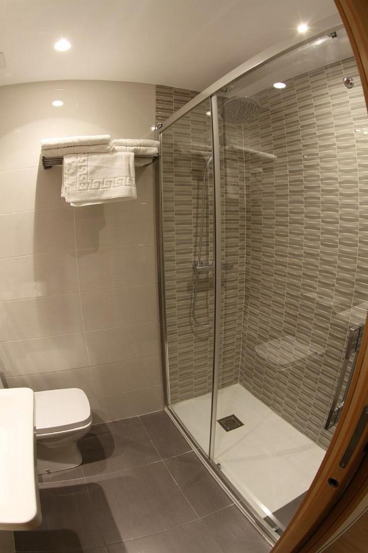 Double Room with Private Bathroom,718524556:JPEG