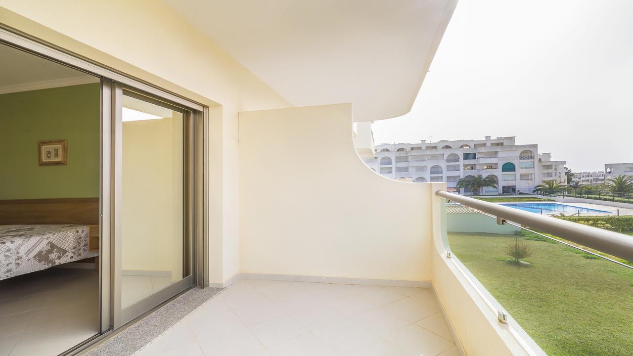 Apartamento com Vista Piscina