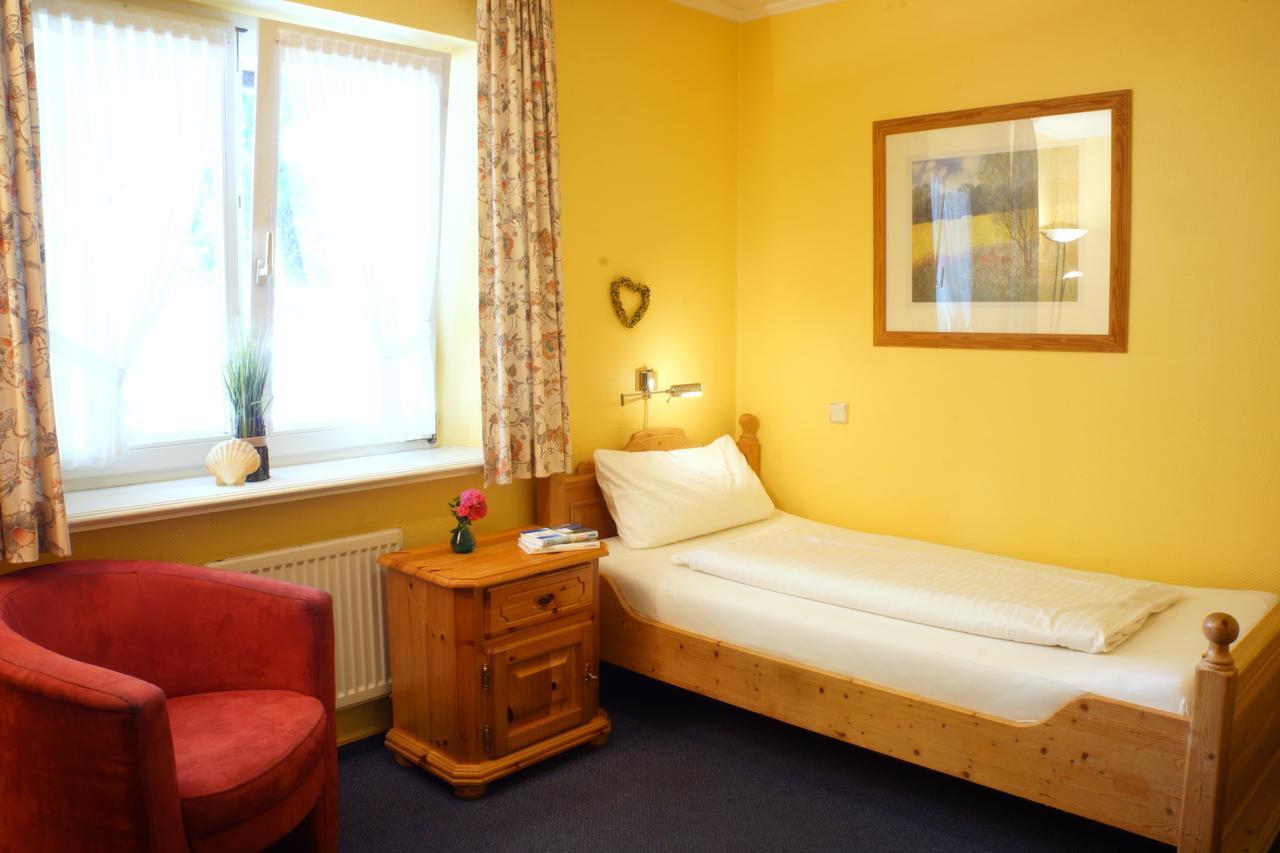 Classic Single Room