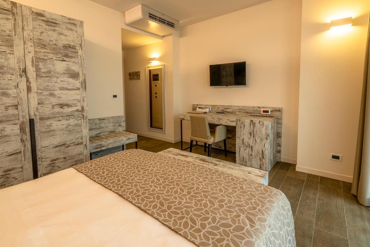 Junior Suite,719382769:JPEG