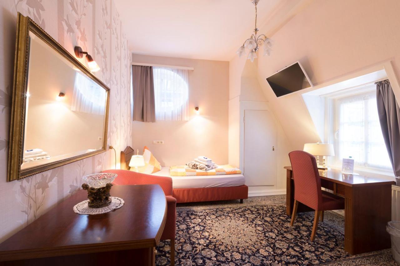 Standard Single Room