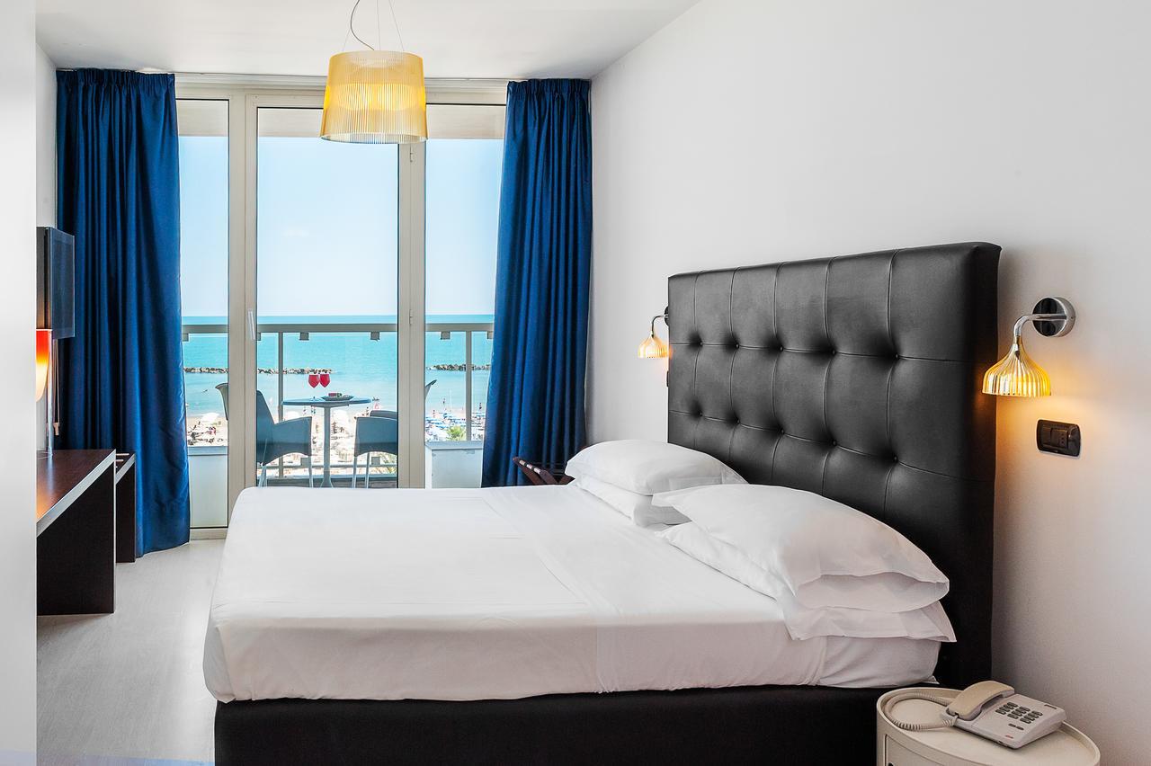 Double Room Balcony Sea View