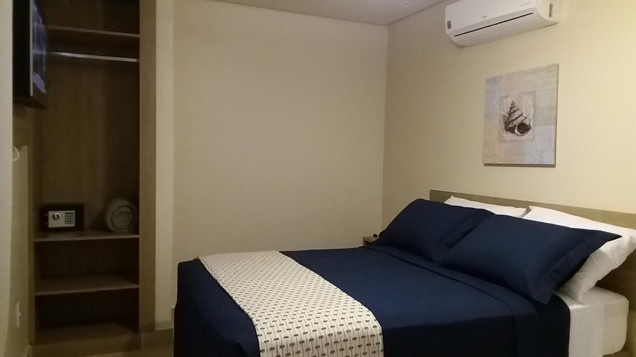 Standard Suite,719700250:JPEG