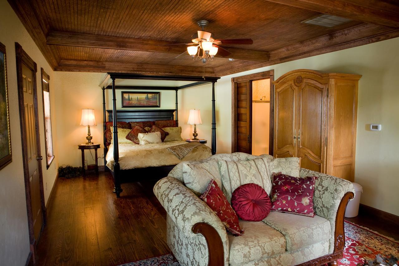 Deluxe King Room,720372265:JPEG