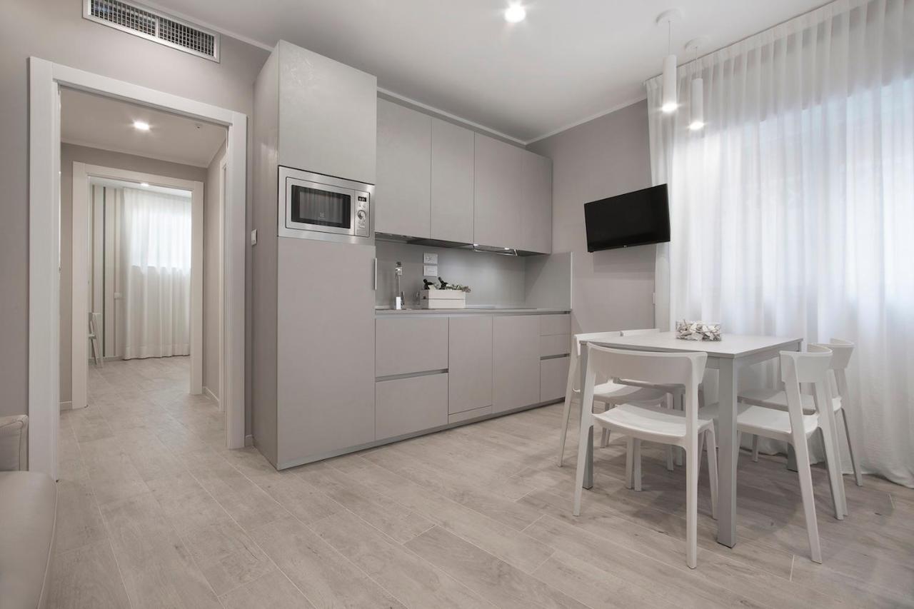 Apartment Terrace,720725227:JPEG