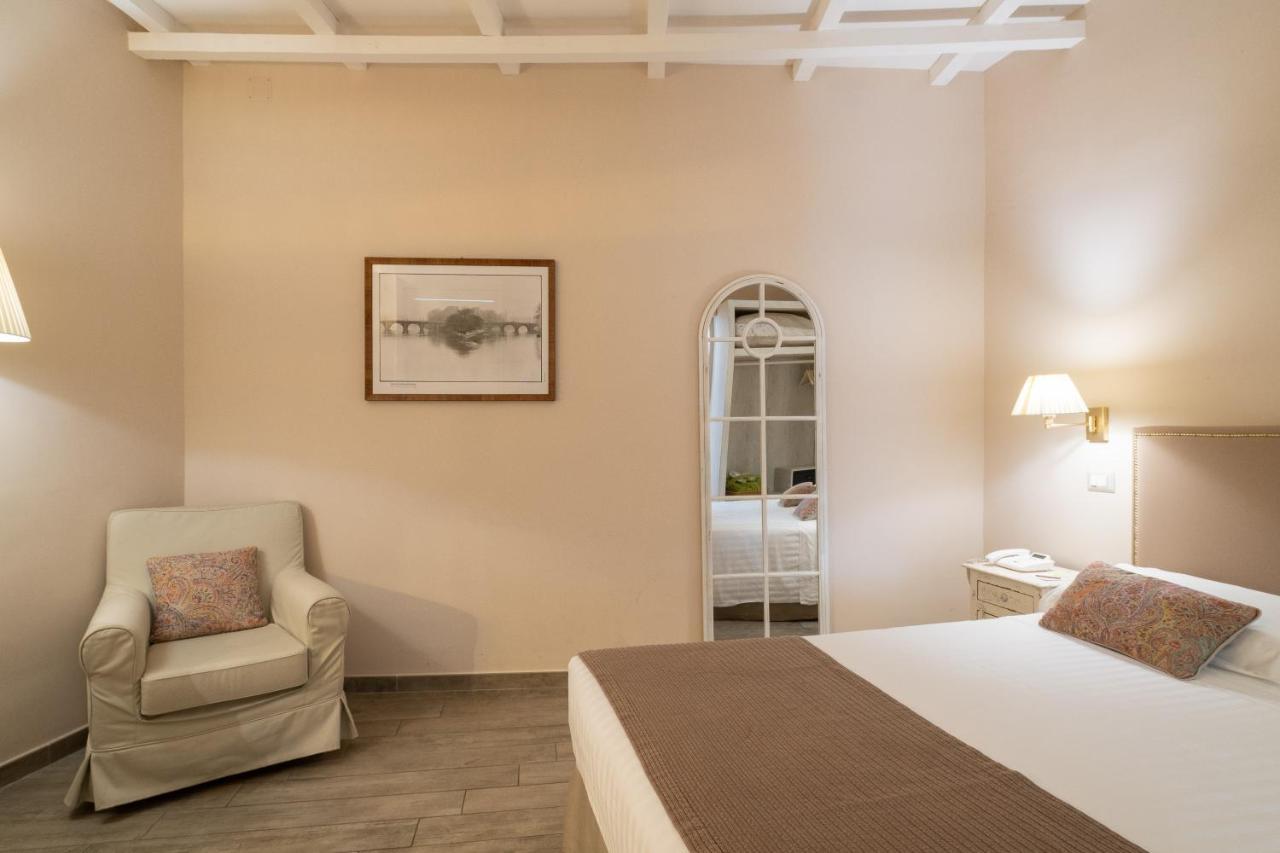 Deluxe Double Room Bath