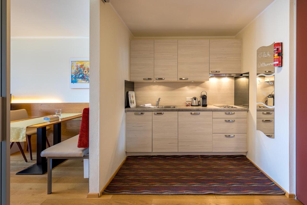 Superior One-Bedroom Apartment