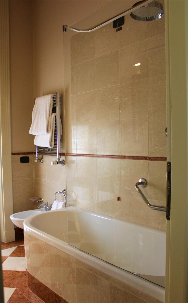 Triple Room,720943240:JPEG