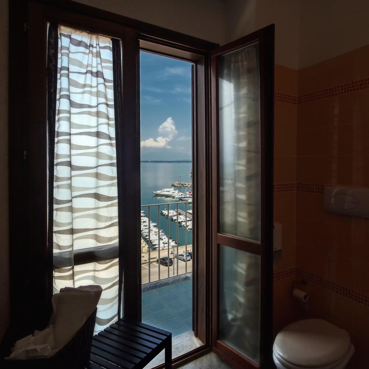 Triple Room Sea View,721138234:JPEG