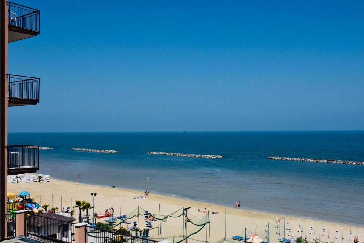 Superior Triple Room Sea View,1368830405:JPEG