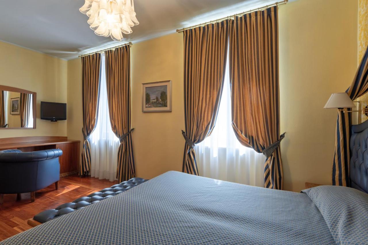 Standard Double Room,721266091:JPEG