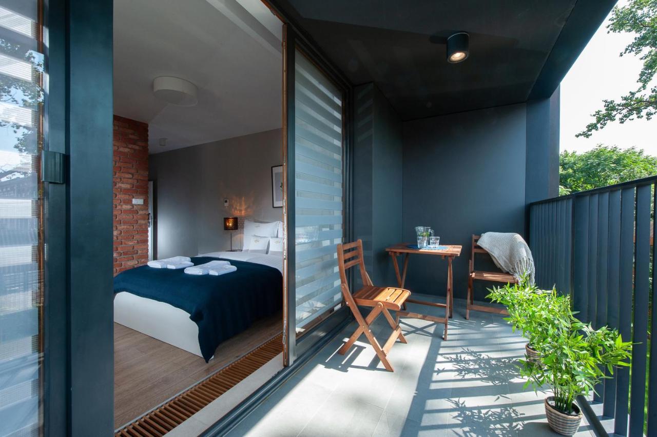 Deluxe Studio Apartment