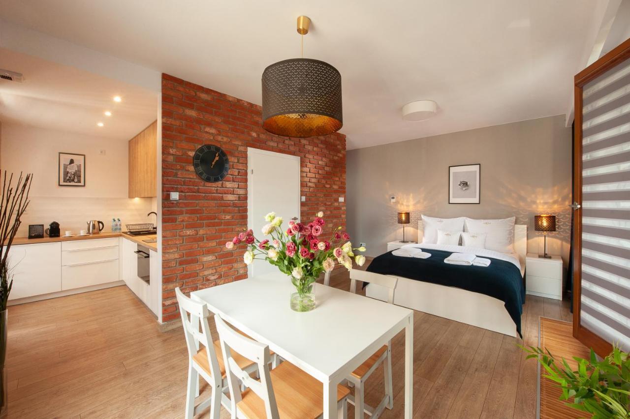 Deluxe Studio Apartment