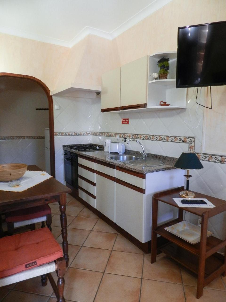 One-Bedroom Apartment,721462231:JPEG