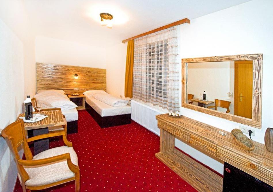 Budget Twin Room