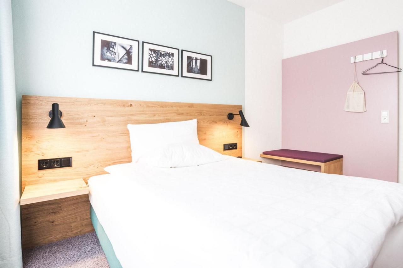 Budget Single Room,723614548:JPEG