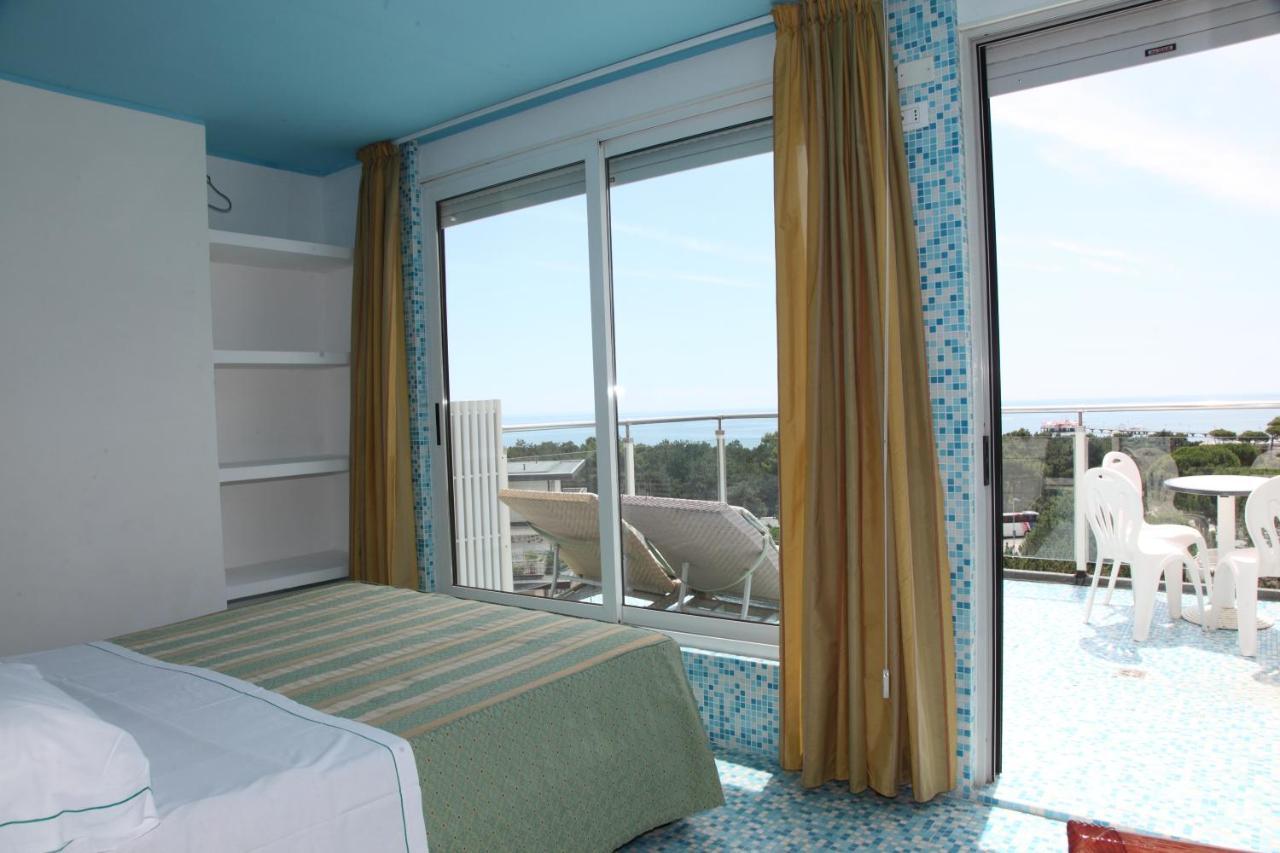 Deluxe Quadruple Room,1772886355:JPEG