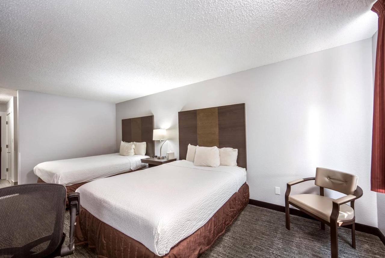 Queen Room Two Queen Beds