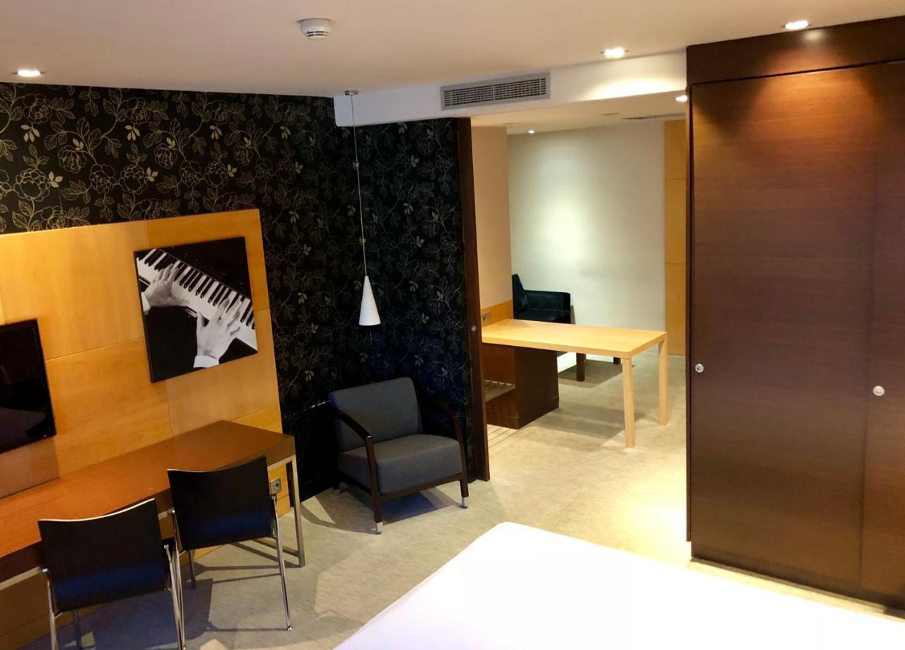 Suite Room