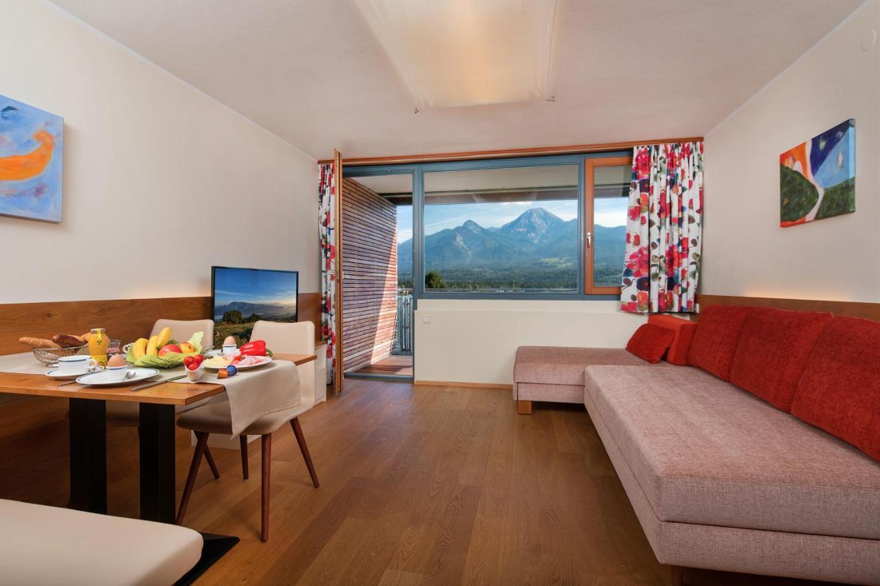 Superior One-Bedroom Apartment