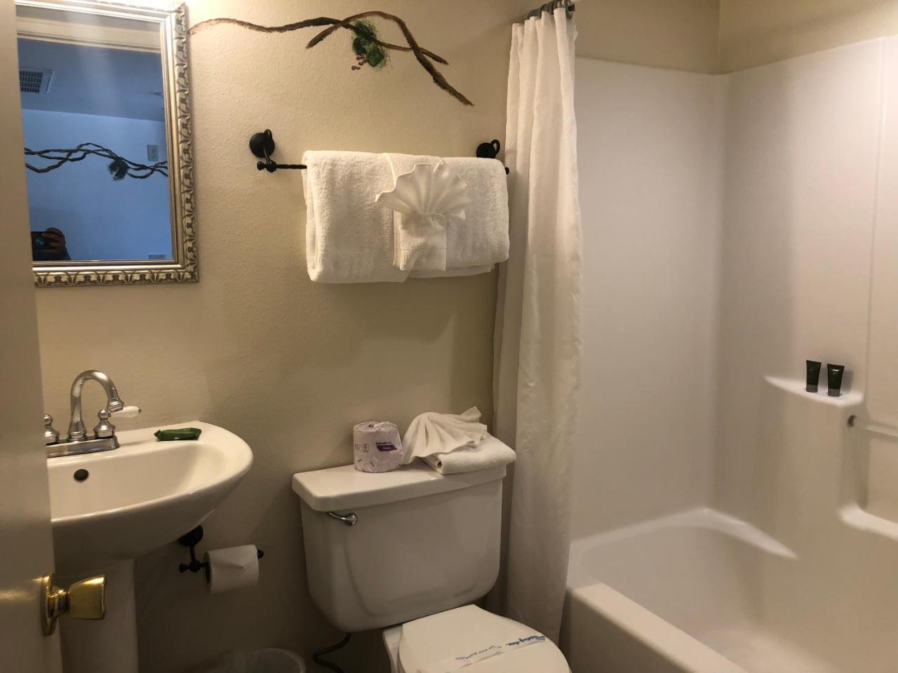 King Suite,724819171:JPEG