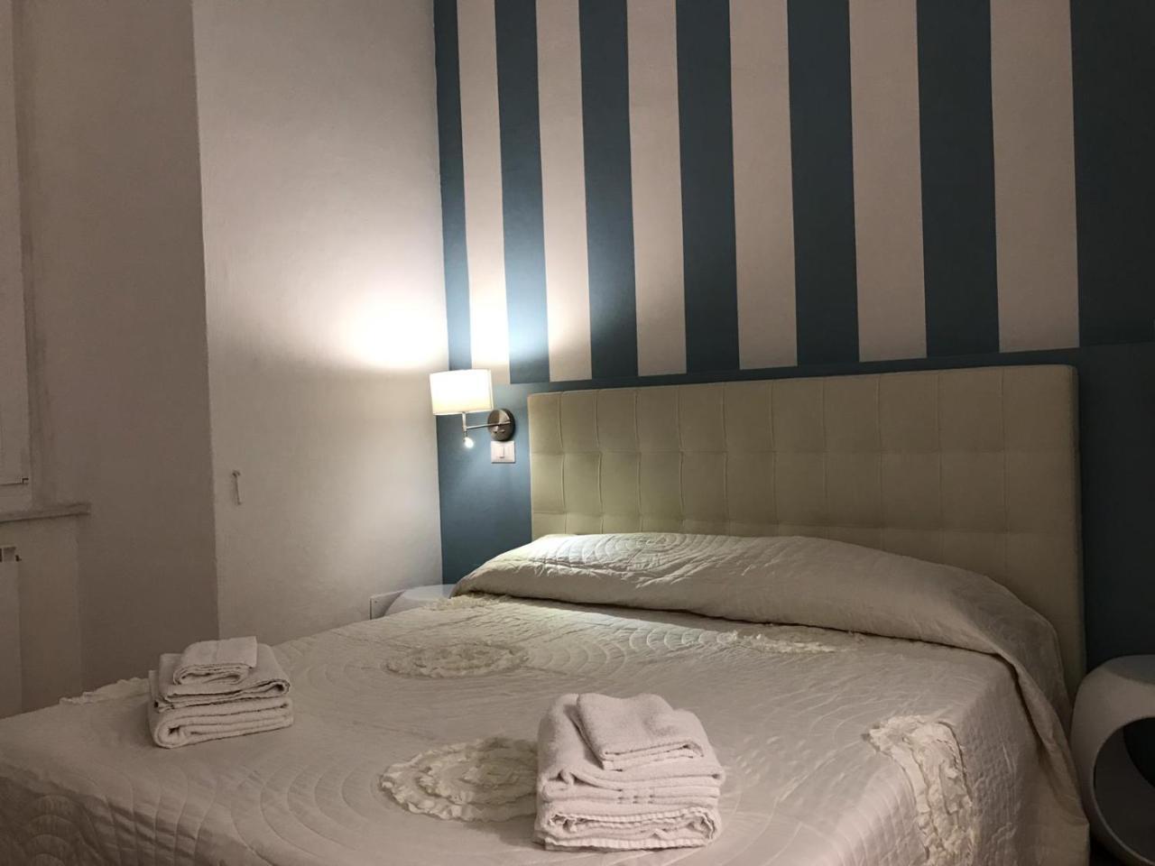 Deluxe Room,726163264:JPEG
