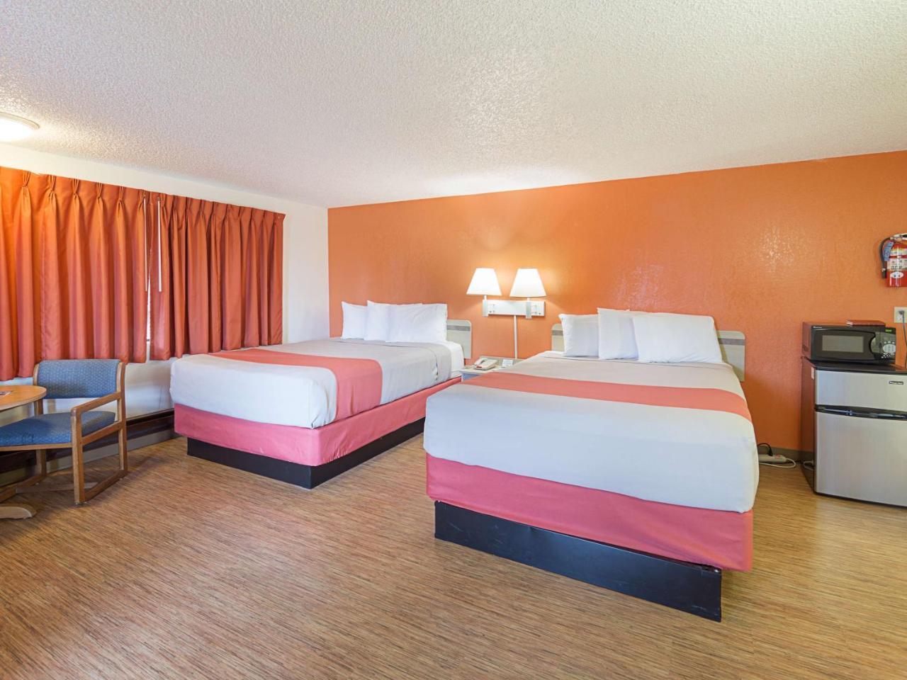 Deluxe Queen Room with Two Queen Beds