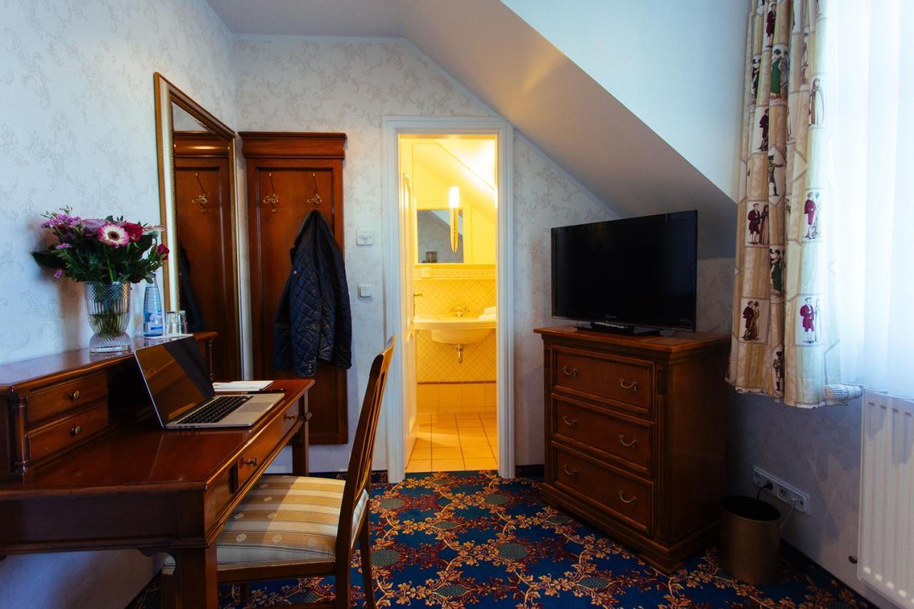 Single Room
