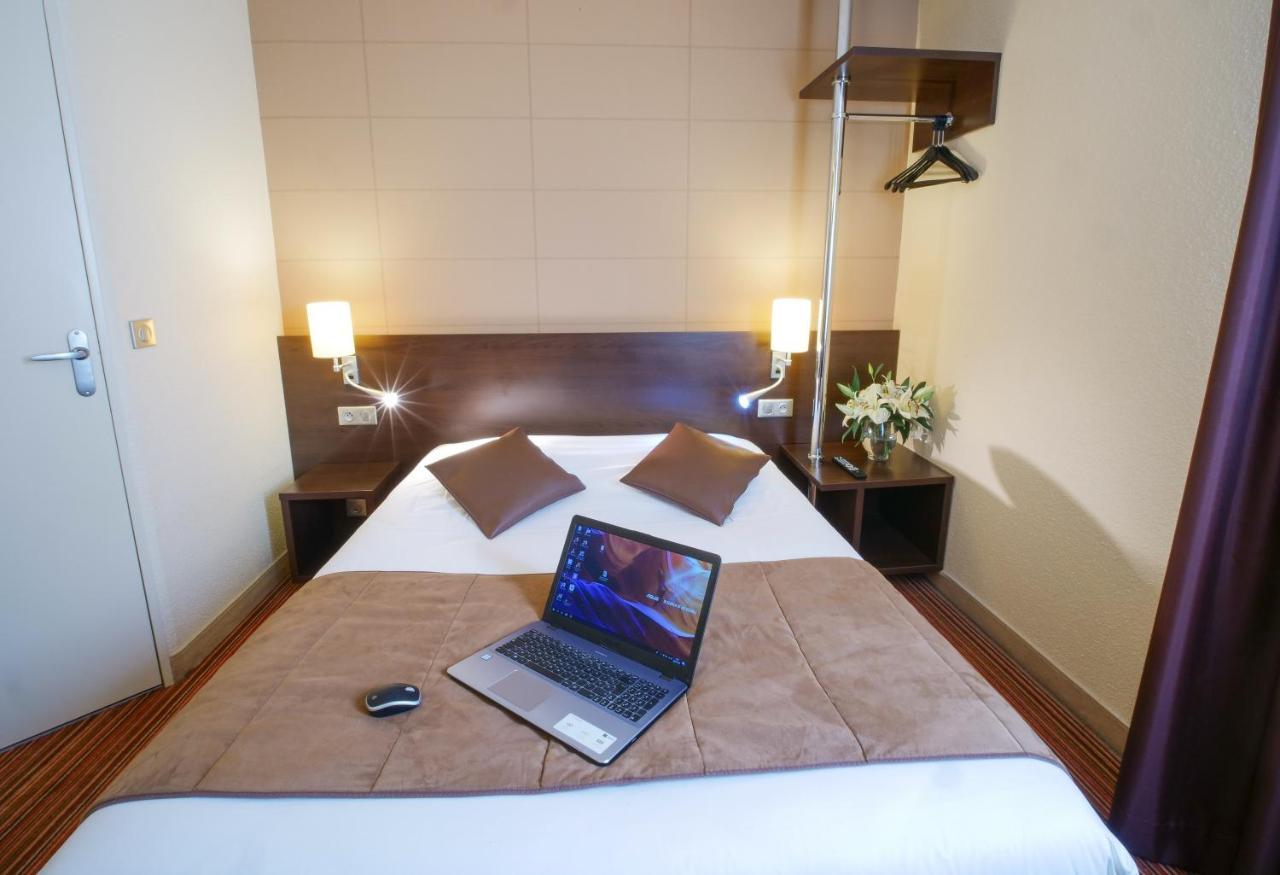 Standard Double or Twin Room,727784020:JPEG