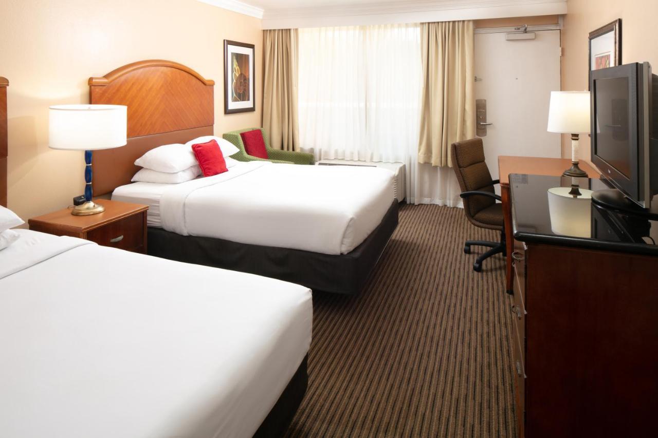 Deluxe Queen Room Two Queen Beds Courtyard View,727802227:JPEG