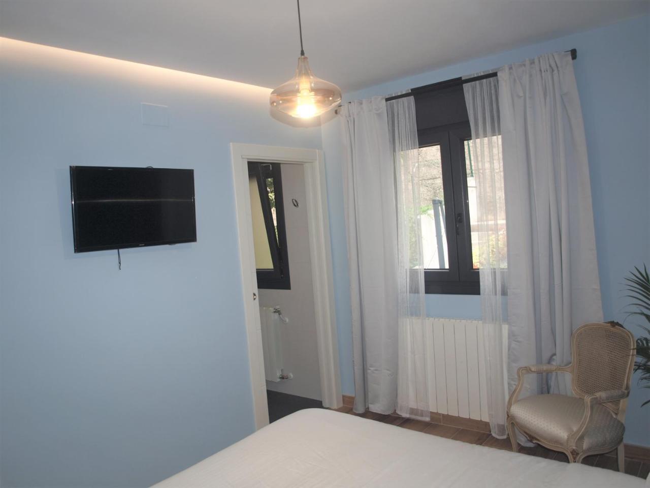 Deluxe Double Room Private Bathroom