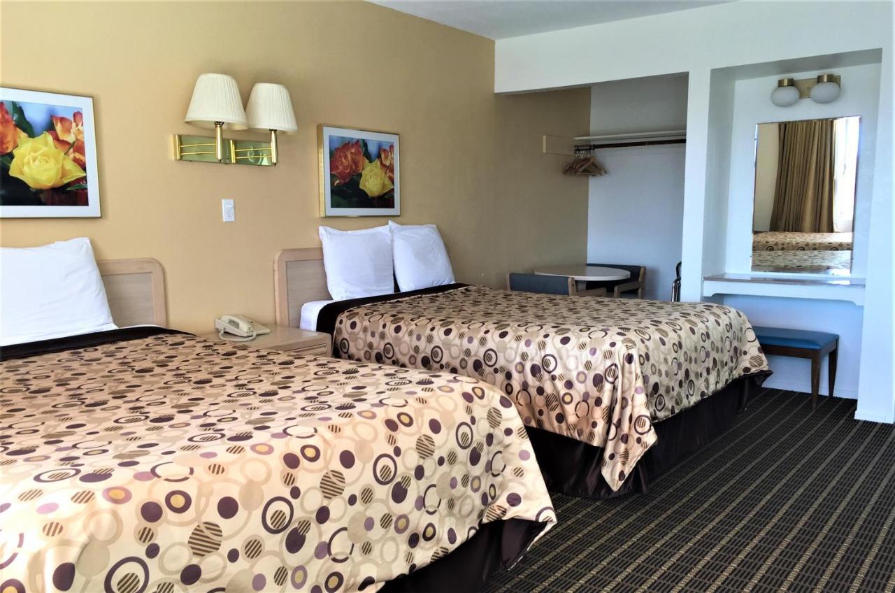 Queen Room Two Queen Beds