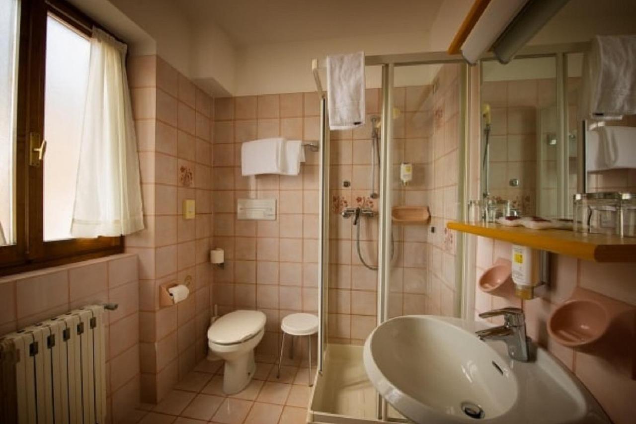 Double Room,732835717:JPEG
