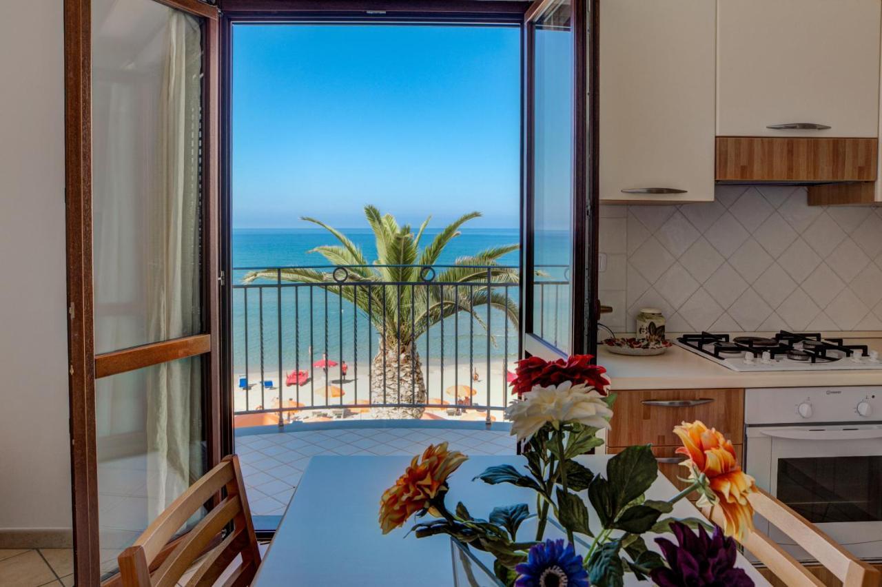 Studio Apartment Sea View,733227571:JPEG