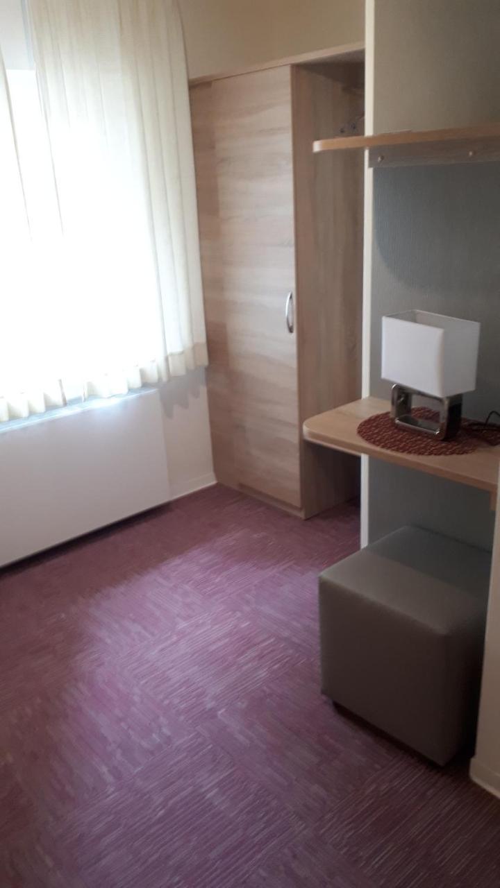 Economy Single Room