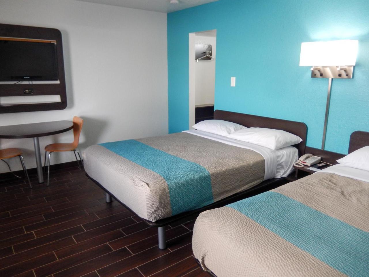 Deluxe Queen Room Two Queen Beds