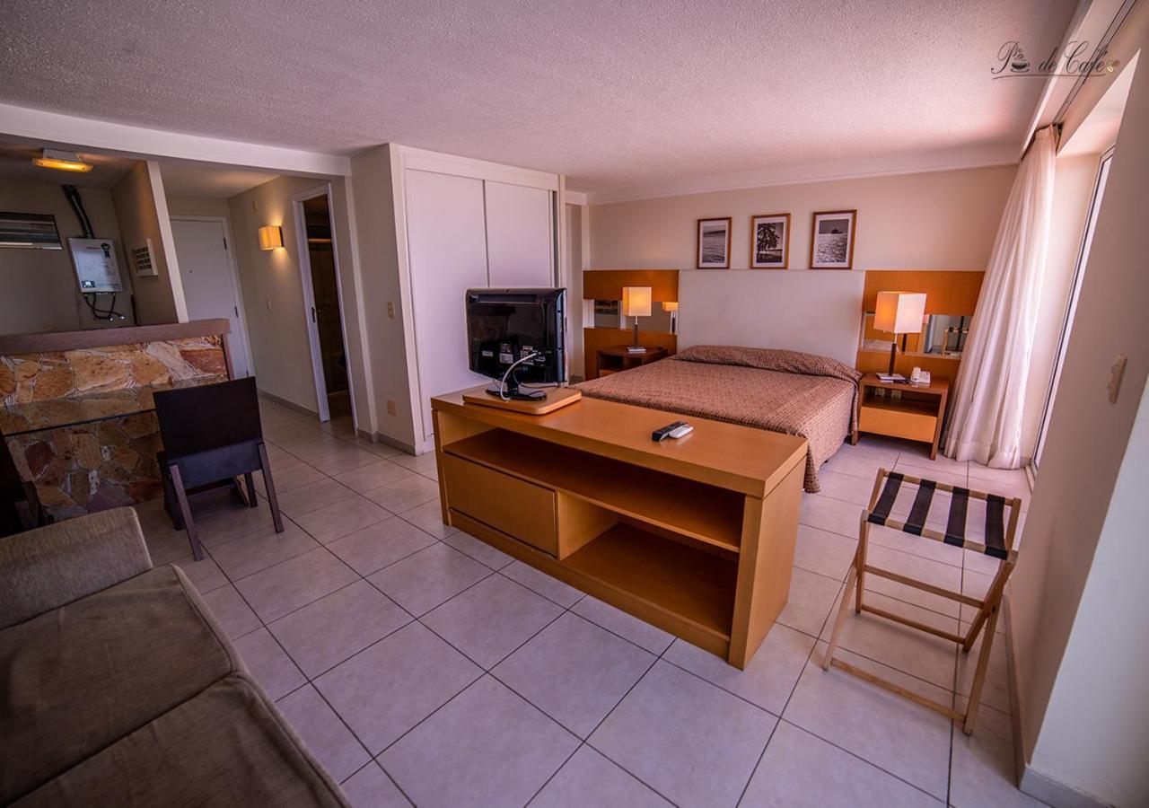 Apartamento com Vista da Piscina