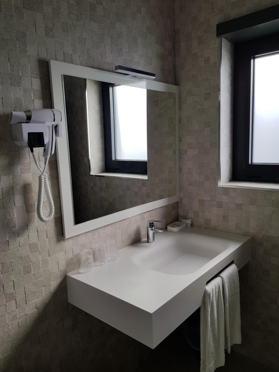 Twin Room,733226062:JPEG