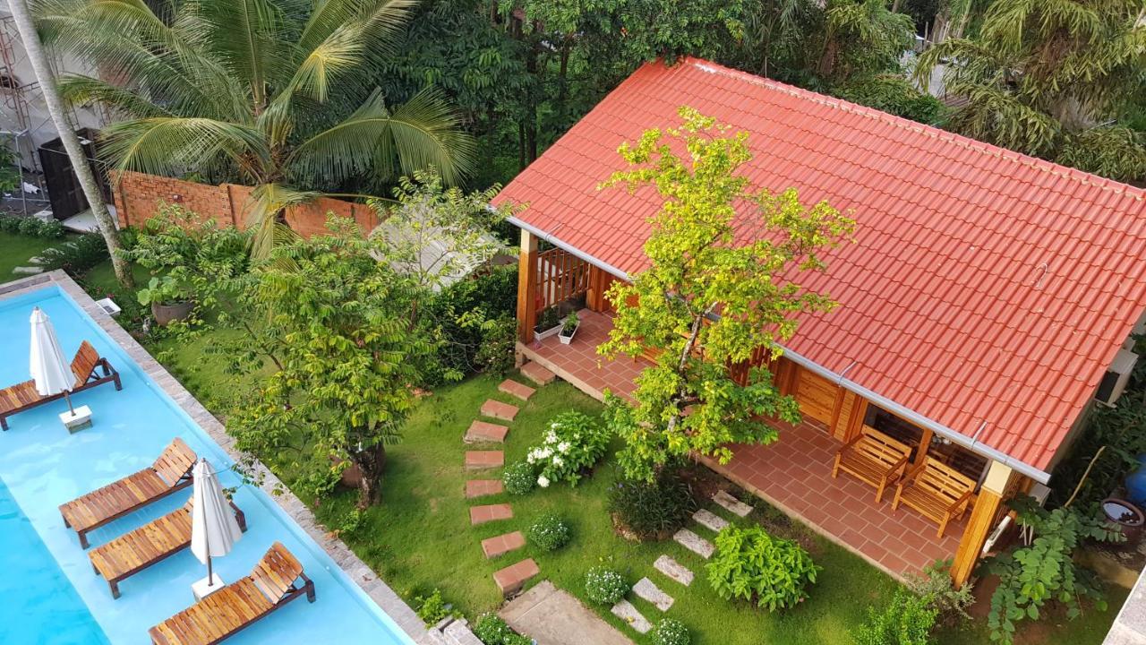 Deluxe Bungalow Garden View
