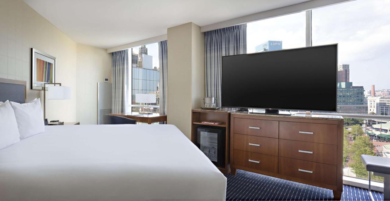 Queen Room,1275451153:JPEG