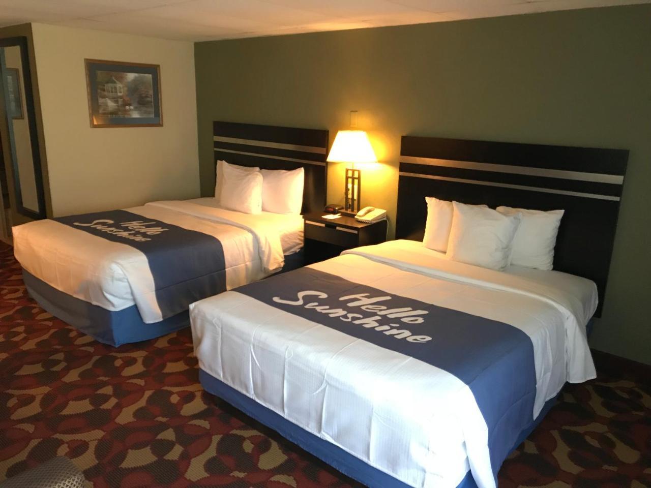 Queen Room with Two Queen Beds - Non-Smoking