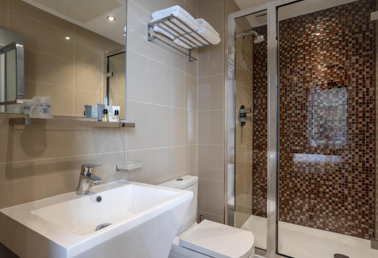 Triple Room NO LIFT ACCESS 2nd Floor