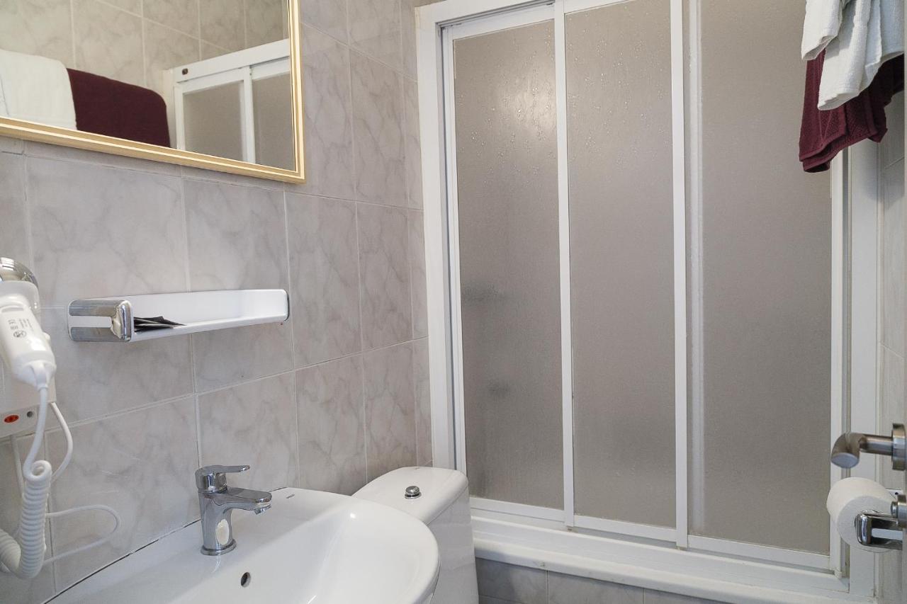 Standard Double Room Private Bathroom