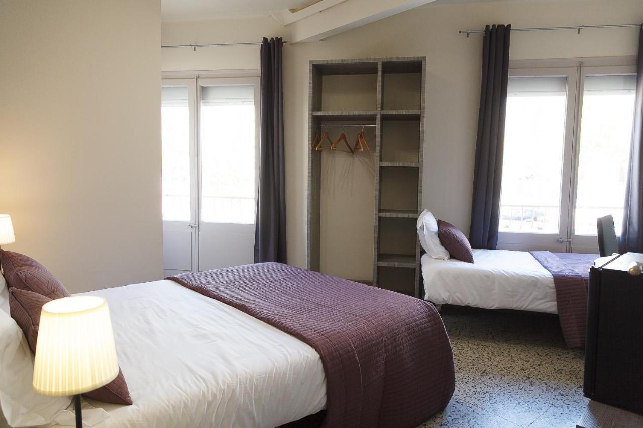 Basic Triple Room