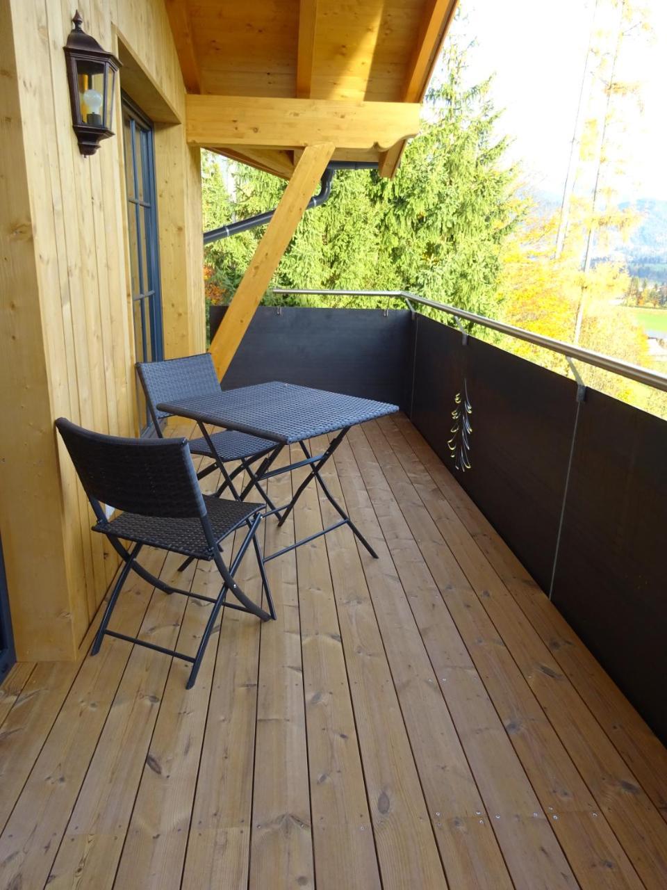 Large Junior Suite