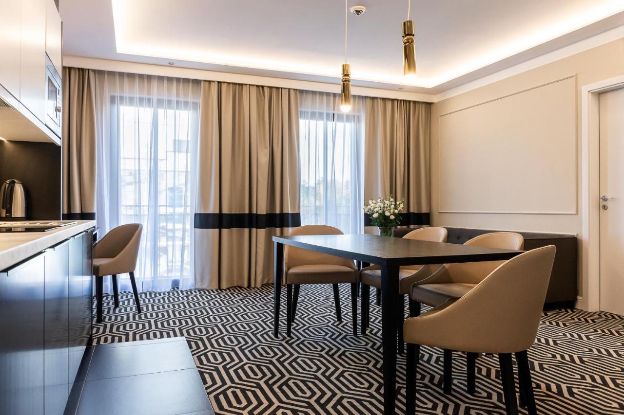 Two-Bedroom Apartment,738955948:JPEG