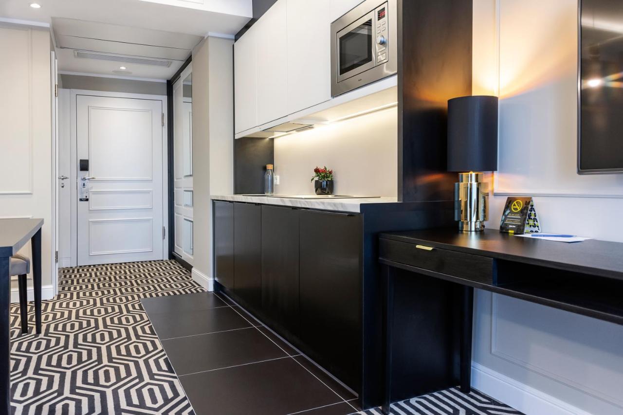Two-Bedroom Apartment,738955948:JPEG